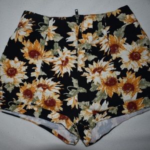 Pacsun High Waisted Daisy Shorts